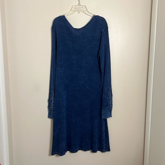 able the label Blue Waffle Knit Boho Faded T-Shirt Dress Size XL Embroidered - Picture 6 of 10